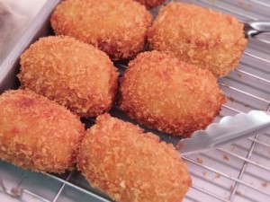 広島牛のすじ肉コロッケ